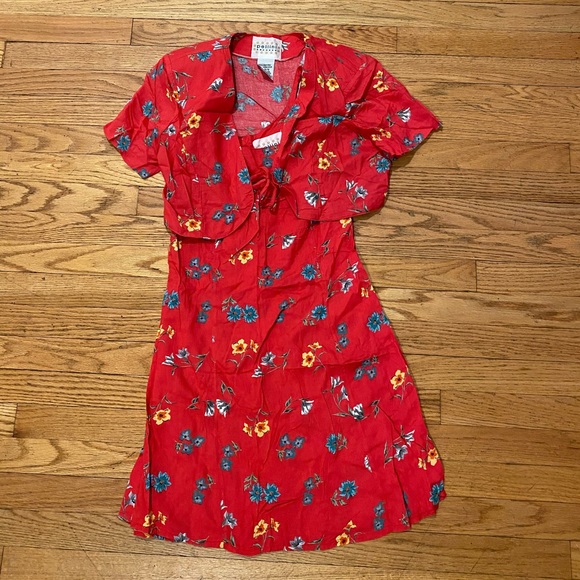 Dresses & Skirts - ✨Vintage 2 Piece Floral Set✨